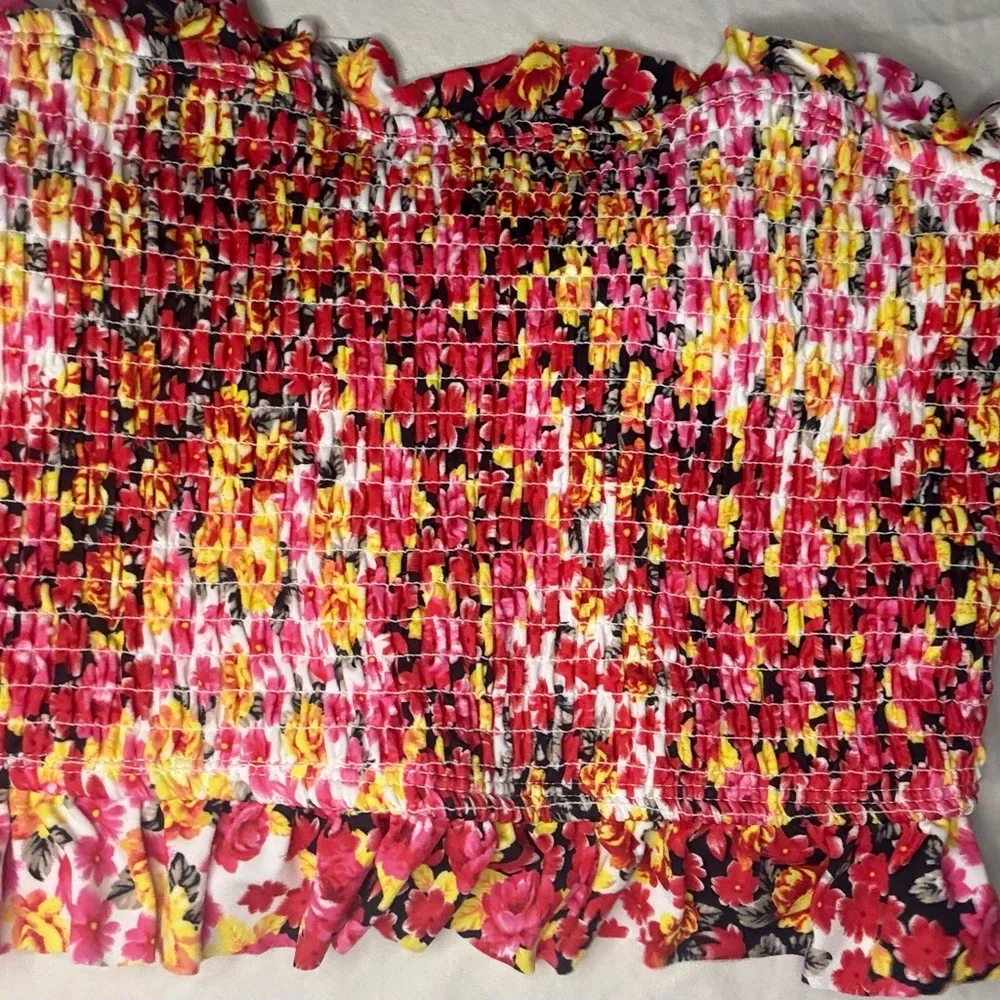 Floral Smocked Tube Top - Picture 2 of 6